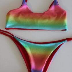 Top Kailani - Bottom Clásico (TALLA M)