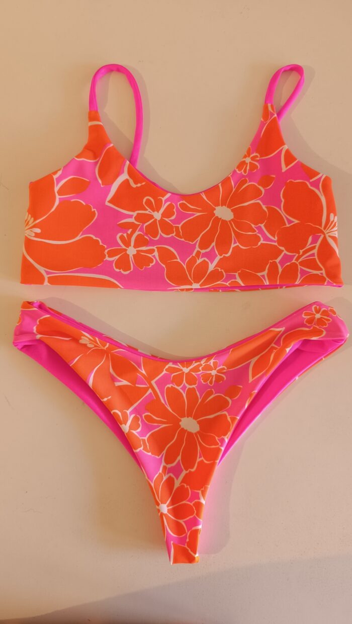 Top Kailani + Bottom Roxy S- Reversible