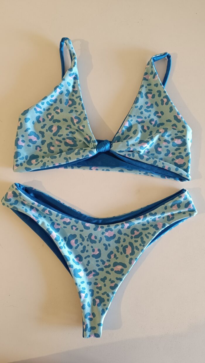 Top Hawaii + Bottom Roxy Talla M- Reversible